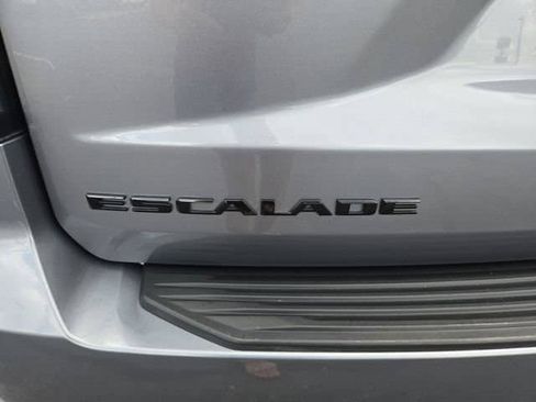 Certified 2022 Cadillac Escalade ESV Sport AWD/4WD image 49
