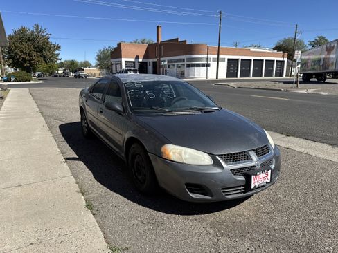 Used 2005 Dodge Stratus SXT FWD image 1