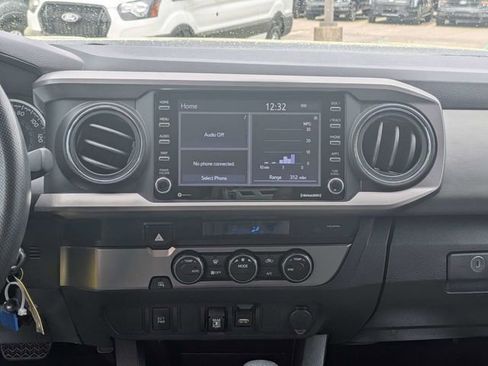 Used 2021 Toyota Tacoma SR5 RWD image 18
