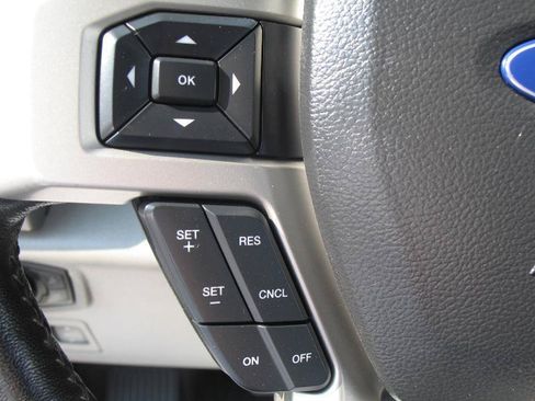 Used 2018 Ford F150 Lariat AWD/4WD image 32