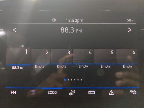 Used 2025 Volkswagen Jetta SE image 25