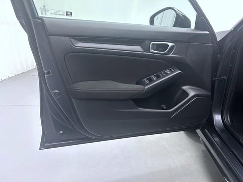 Used 2025 Honda Civic Sport image 9