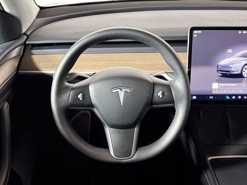 Used 2023 Tesla Model Y Long Range image 13