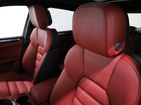 New 2026 Porsche Macan GTS image 19