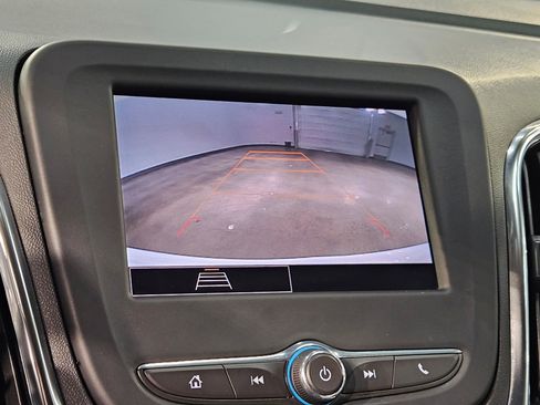 Used 2024 Chevrolet Equinox LT image 31