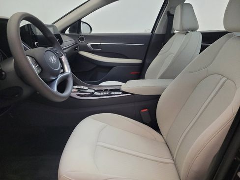 Used 2023 Hyundai Sonata SE w/ Preferred Accessory Package FWD image 17