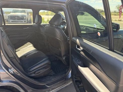 Used 2024 Jeep Grand Cherokee L Laredo AWD/4WD image 20