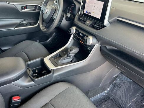 Used 2024 Toyota RAV4 XLE image 16