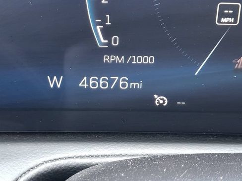 Used 2024 Cadillac XT4 Premium Luxury FWD image 15