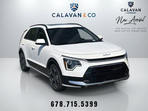 Certified 2023 Kia Niro EX Touring image 1