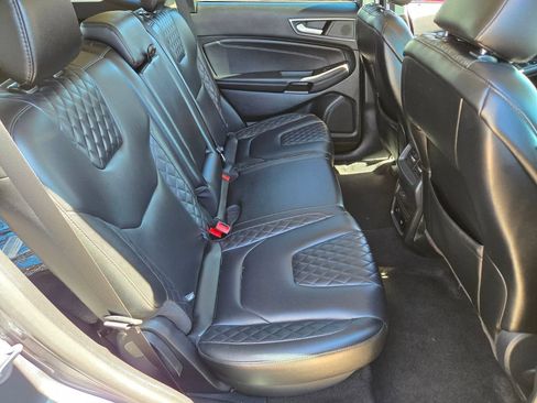 Used 2024 Ford Edge Titanium AWD/4WD image 12