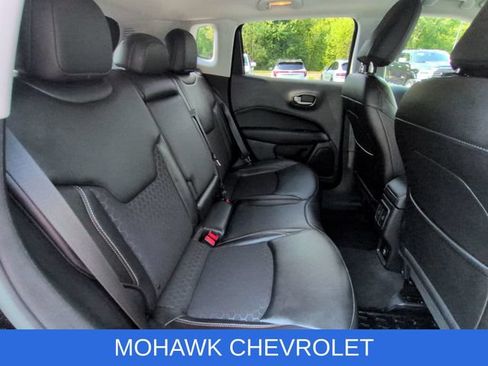 Used 2021 Jeep Compass Latitude AWD/4WD image 27