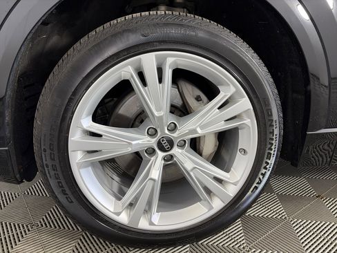 Used 2022 Audi Q8 Premium Plus AWD/4WD image 13