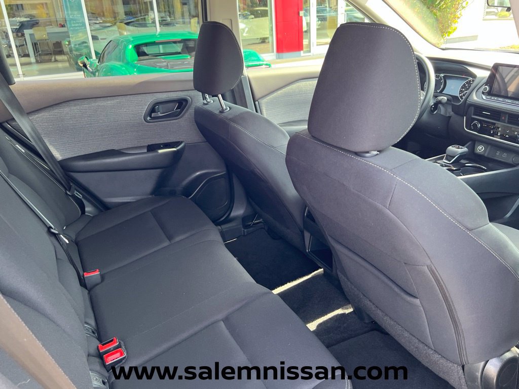 Used 2023 Nissan Rogue S AWD/4WD image 21