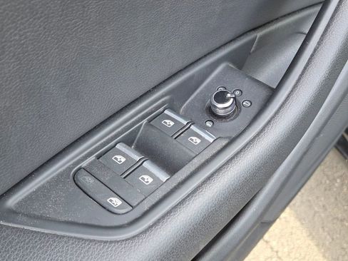 Used 2019 Audi A4 2.0T Premium image 19