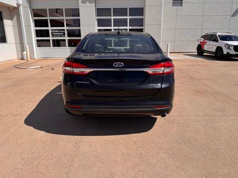 Used 2018 Ford Fusion S image 4