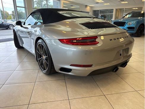 Used 2018 Porsche 911 Carrera S image 8