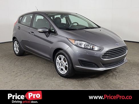 Used 2014 Ford Fiesta SE image 1