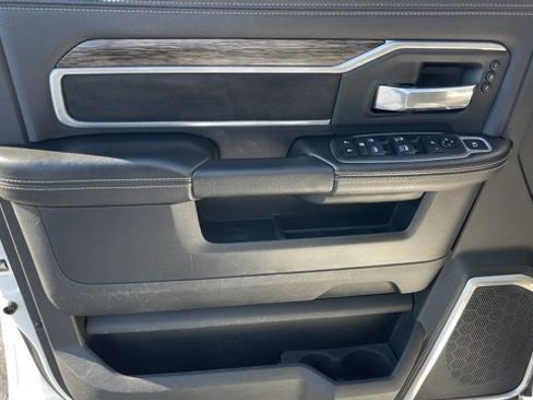 Used 2020 RAM 3500 Laramie image 11