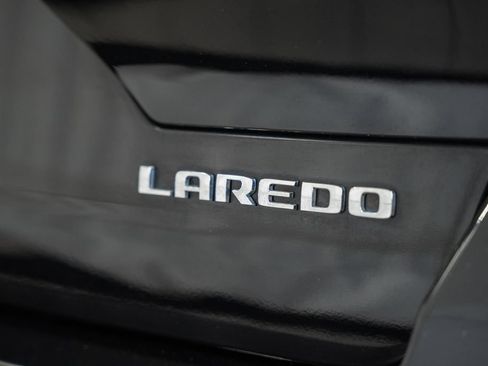 Certified 2023 Jeep Grand Cherokee Laredo w/ Luxury Tech Group I AWD/4WD image 8