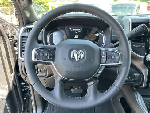 Certified 2025 RAM 2500 Laramie AWD/4WD image 12