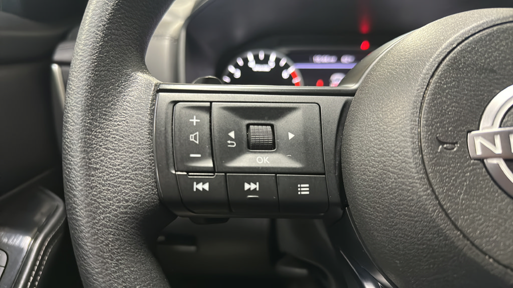 Certified 2024 Nissan Rogue SV AWD/4WD image 23