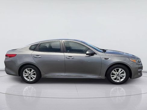 Used 2018 Kia Optima LX FWD image 4