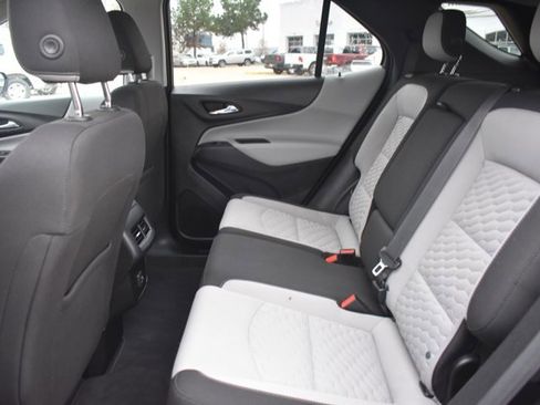 Used 2019 Chevrolet Equinox LS w/ LS Convenience Package image 15