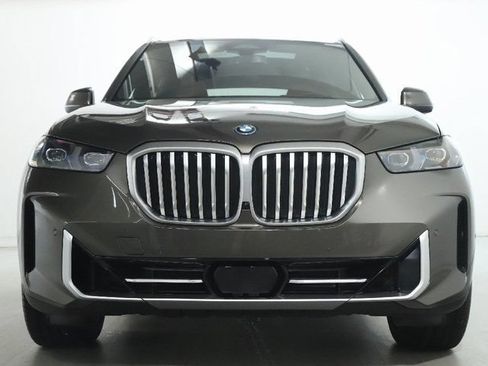 Used 2026 BMW X5 xDrive50e w/ Climate Comfort Package AWD/4WD image 6