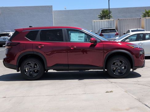 New 2026 Nissan Rogue SV FWD image 5