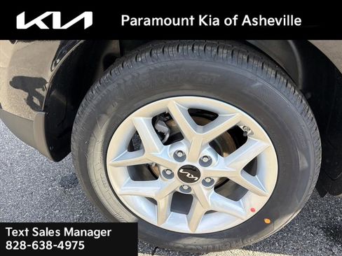 New 2025 Kia Soul LX image 30