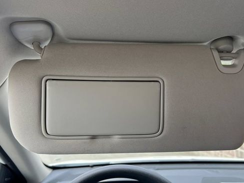 Used 2024 Nissan Altima 2.5 SV FWD image 37