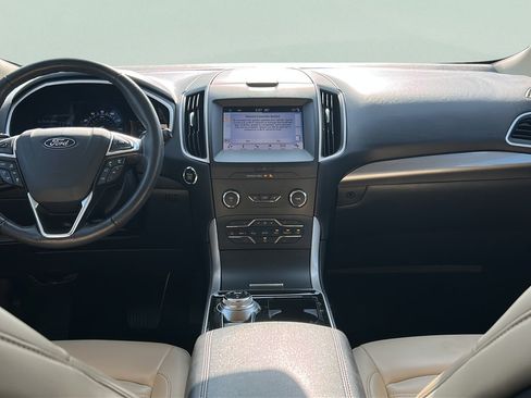 Used 2019 Ford Edge SEL w/ Equipment Group 201A FWD image 14
