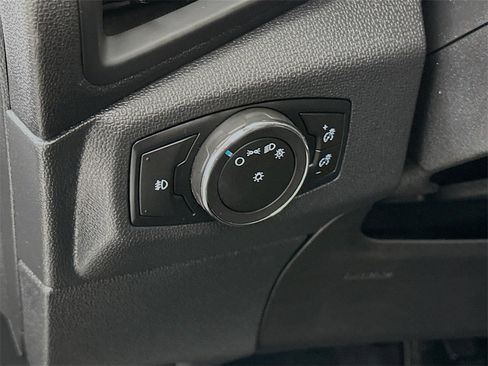 Used 2021 Ford EcoSport SE w/ SE Convenience Package image 10