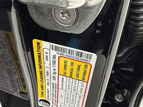 New 2026 Lincoln Aviator Premiere image 26