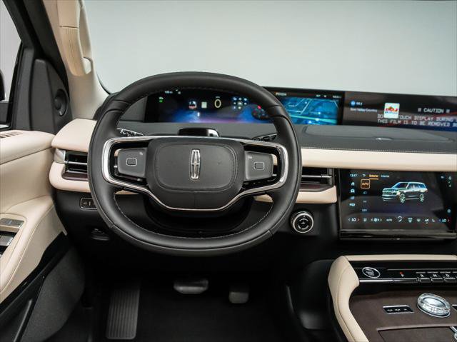 New 2027 Lincoln Navigator Reserve w/ Jet Appearance Package AWD/4WD image 21
