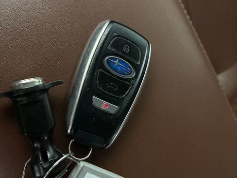 Used 2022 Subaru Ascent Touring image 38