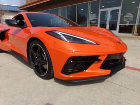 Used 2020 Chevrolet Corvette Stingray Preferred Cpe w/ 2LT Preferred Equipment Group image 3