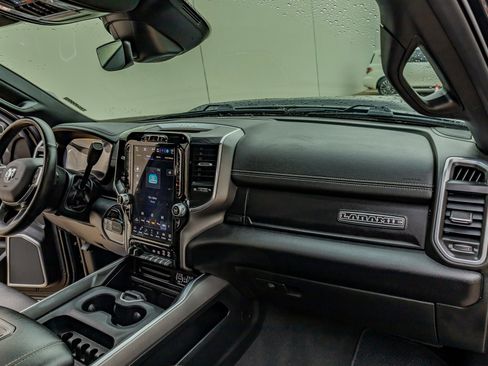 Used 2024 RAM 2500 Laramie w/ Sport Appearance Package AWD/4WD image 17
