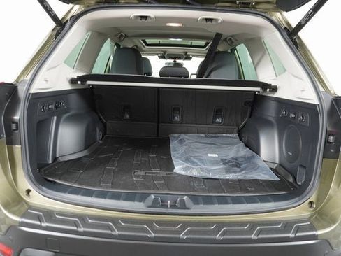 Certified 2023 Subaru Forester Limited image 38