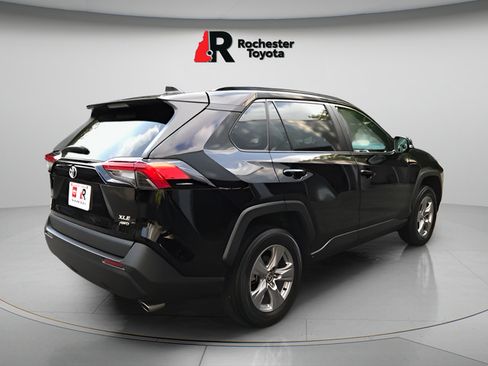 Used 2023 Toyota RAV4 XLE w/ Convenience Package AWD/4WD image 7