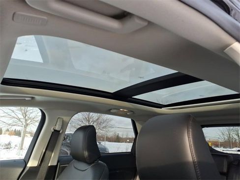 Certified 2022 Ford Edge SEL w/ Convenience Package image 14