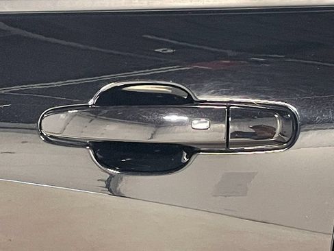 Used 2024 Chevrolet Equinox LS FWD image 17