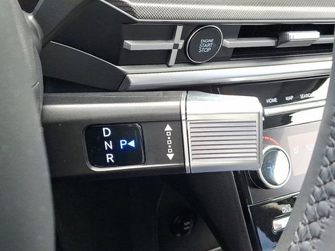 Used 2025 Hyundai Santa Fe SEL image 25