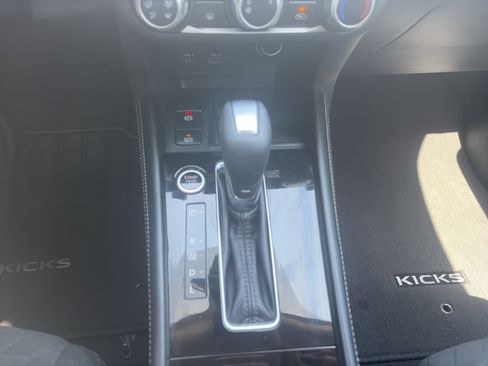Used 2023 Nissan Kicks SV FWD image 15