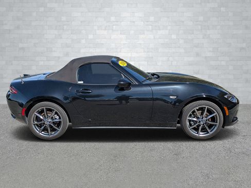 Used 2018 MAZDA MX-5 Miata Grand Touring image 4