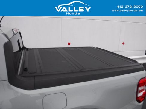 Used 2022 Ford Maverick XLT image 4