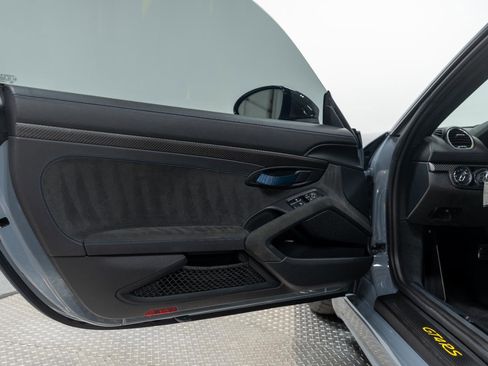 Used 2023 Porsche 718 Cayman GT4 RS w/ Weissach Package image 89