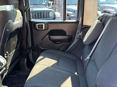 Used 2024 Jeep Wrangler Unlimited Rubicon 4xe w/ Safety Group AWD/4WD image 30