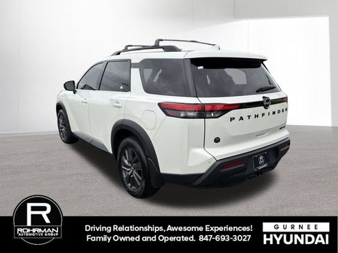 Used 2022 Nissan Pathfinder SV w/ SV Premium Package AWD/4WD image 7